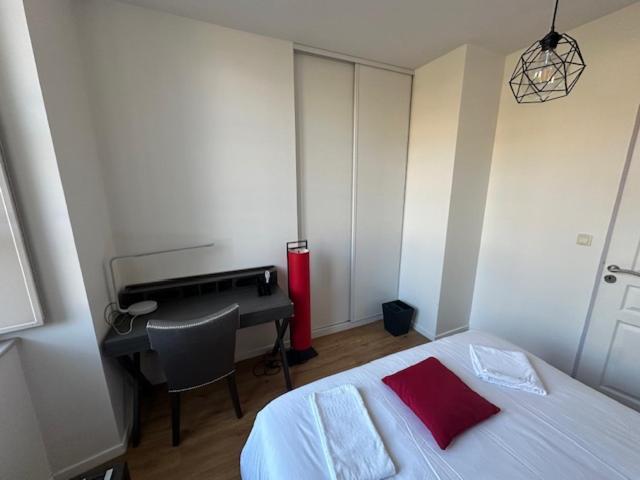 Cocon Au Calme Sur Vezere Apartamento Uzerche Exterior foto