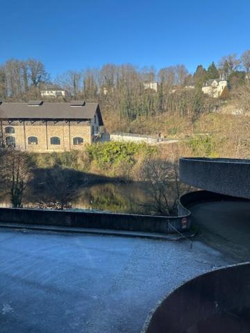 Cocon Au Calme Sur Vezere Apartamento Uzerche Exterior foto